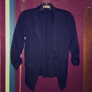 Black One Button Blazer w/ runched 3/4 sleeves